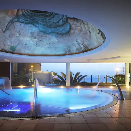 酒店 罗卡娜微瑞雅阿德里安酒店 5*