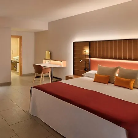 Adrián Roca Nivaria 5*