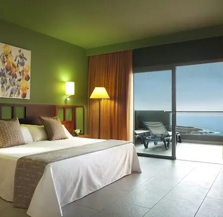 罗卡娜微瑞雅阿德里安酒店 5*