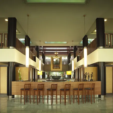 Adrian Roca Nivaria Otel 5*