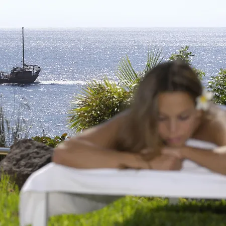 Adrian Roca Nivaria Otel