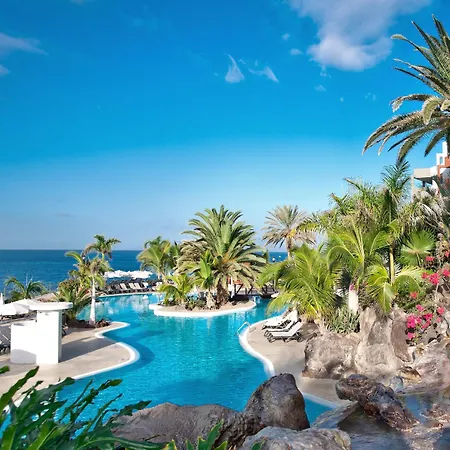 Adrian Roca Nivaria Otel 5*