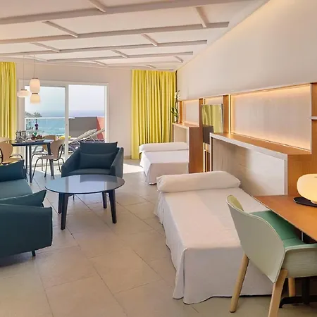 Otel Adrian Roca Nivaria 5*