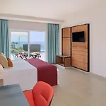 Adrian Roca Nivaria Hotell 5*